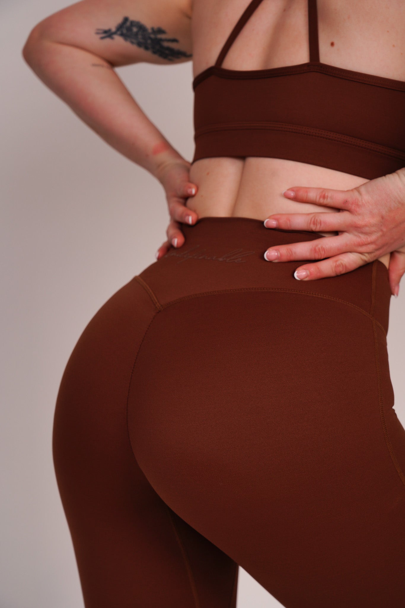 Momentum Leggings | Cocoa Brown